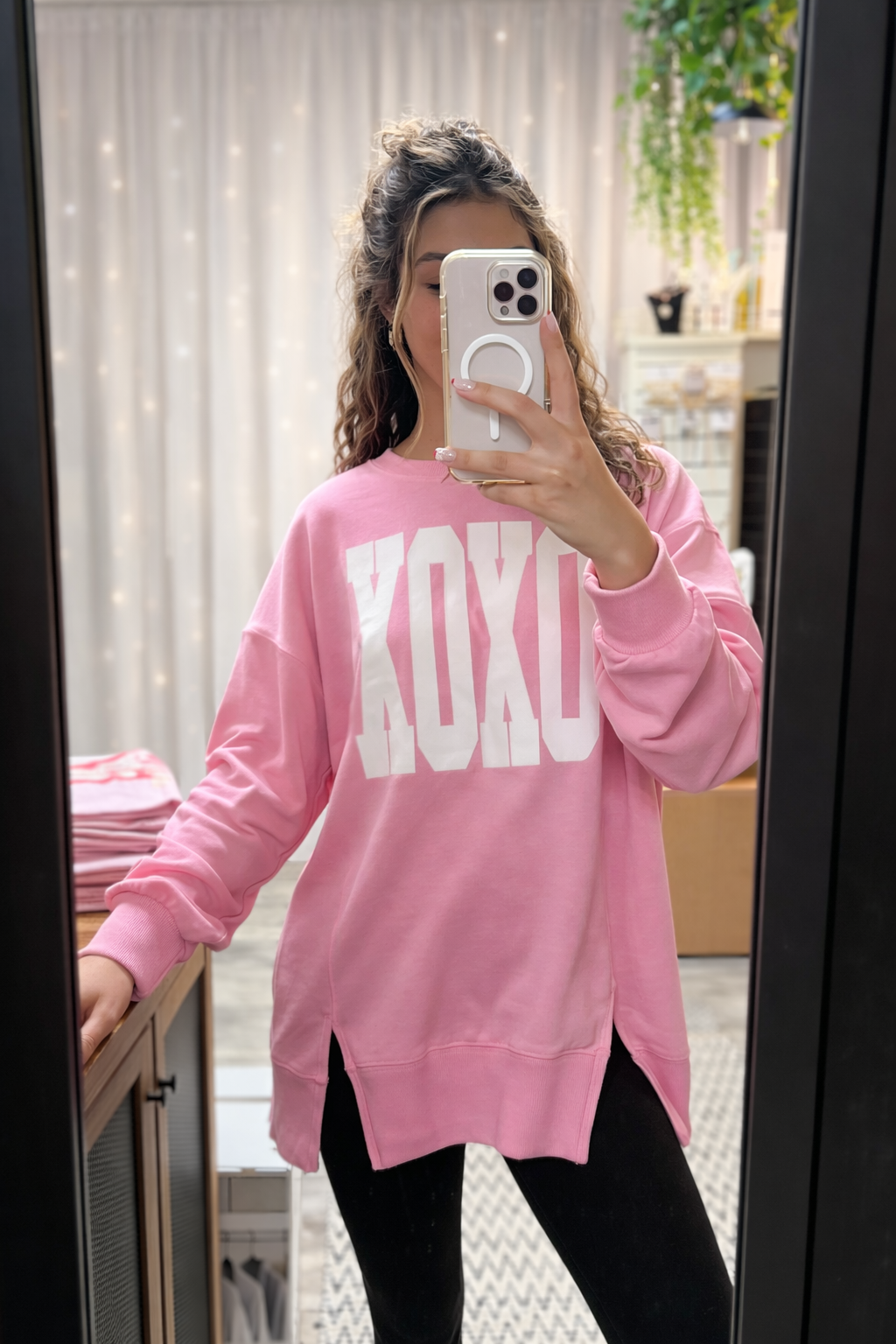 Pink Bow Sequin XOXO Letter Graphic Exposed Seam Baggy Sweatshirt